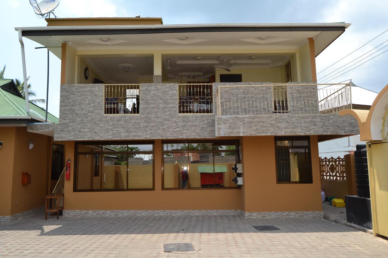 Barcelona Lodge باجامويو المظهر الخارجي الصورة